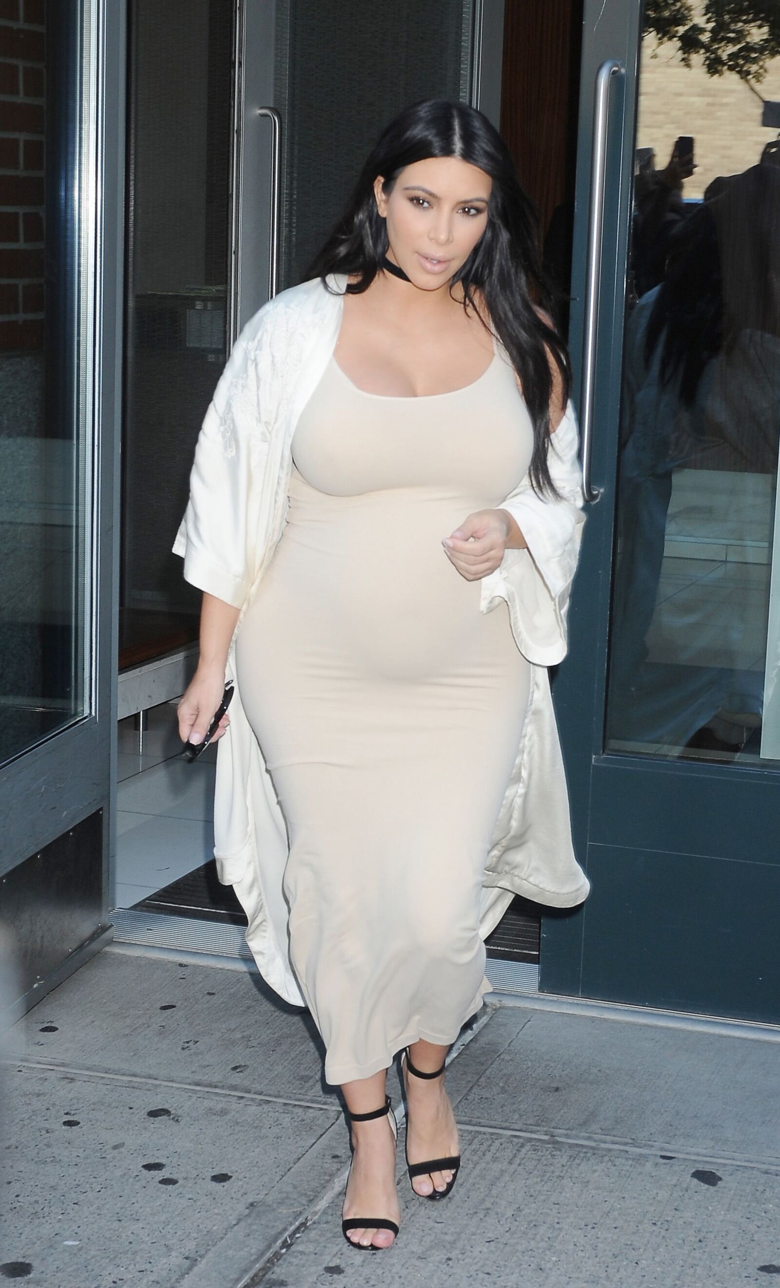 Kim Kardashian - Saliendo de su apartamento en Nueva York - 13 y 20 de septiembre