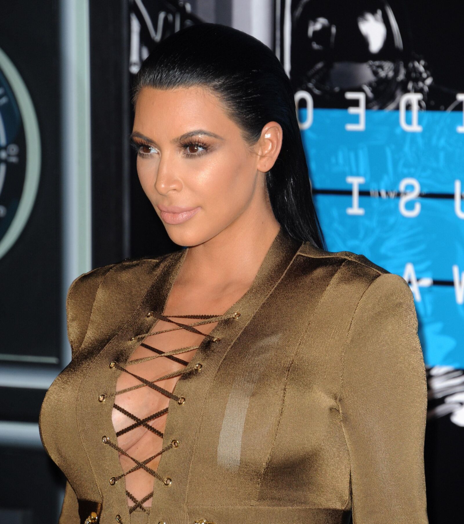 Kim Kardashian – MTV Video Music Awards 2015