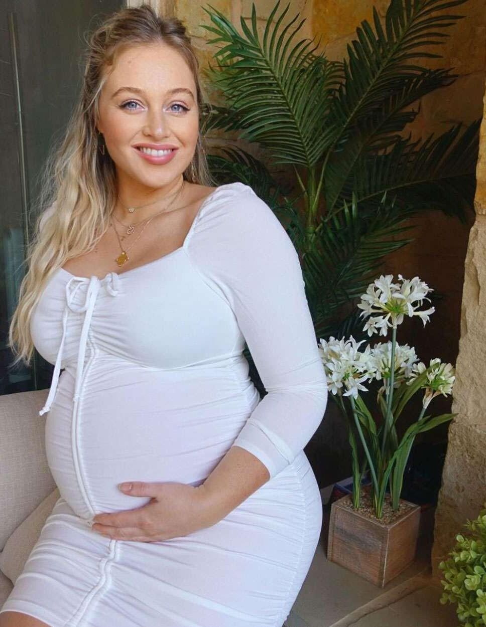 Pregnant beauties 10