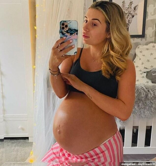 Pregnant beauties 10