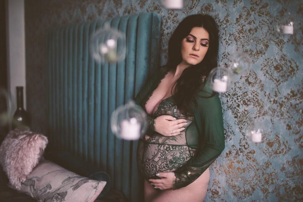 Pregnant Boudoir 4