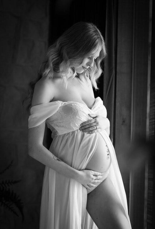 Pregnant Boudoir 5