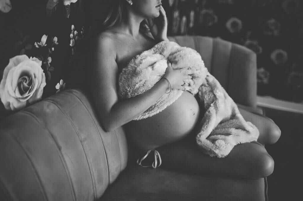 Pregnant Boudoir 4