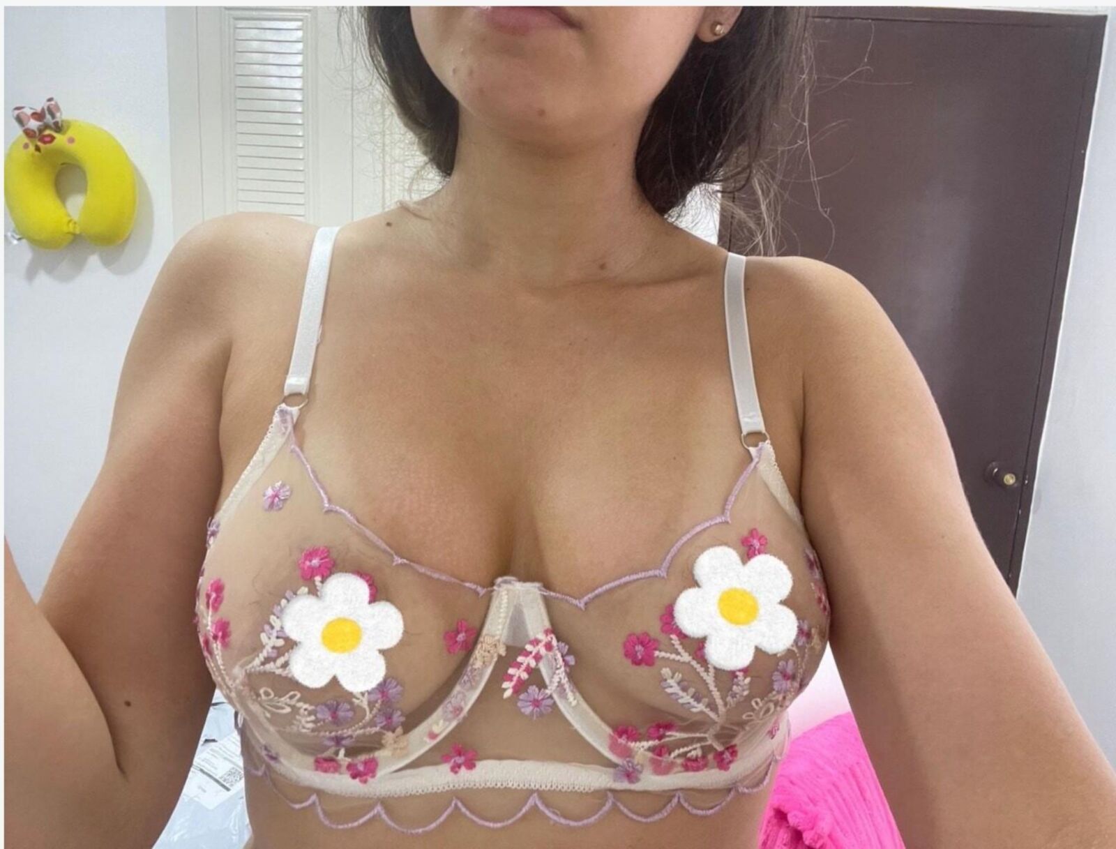 Free tits at SHEIN   self exposing women