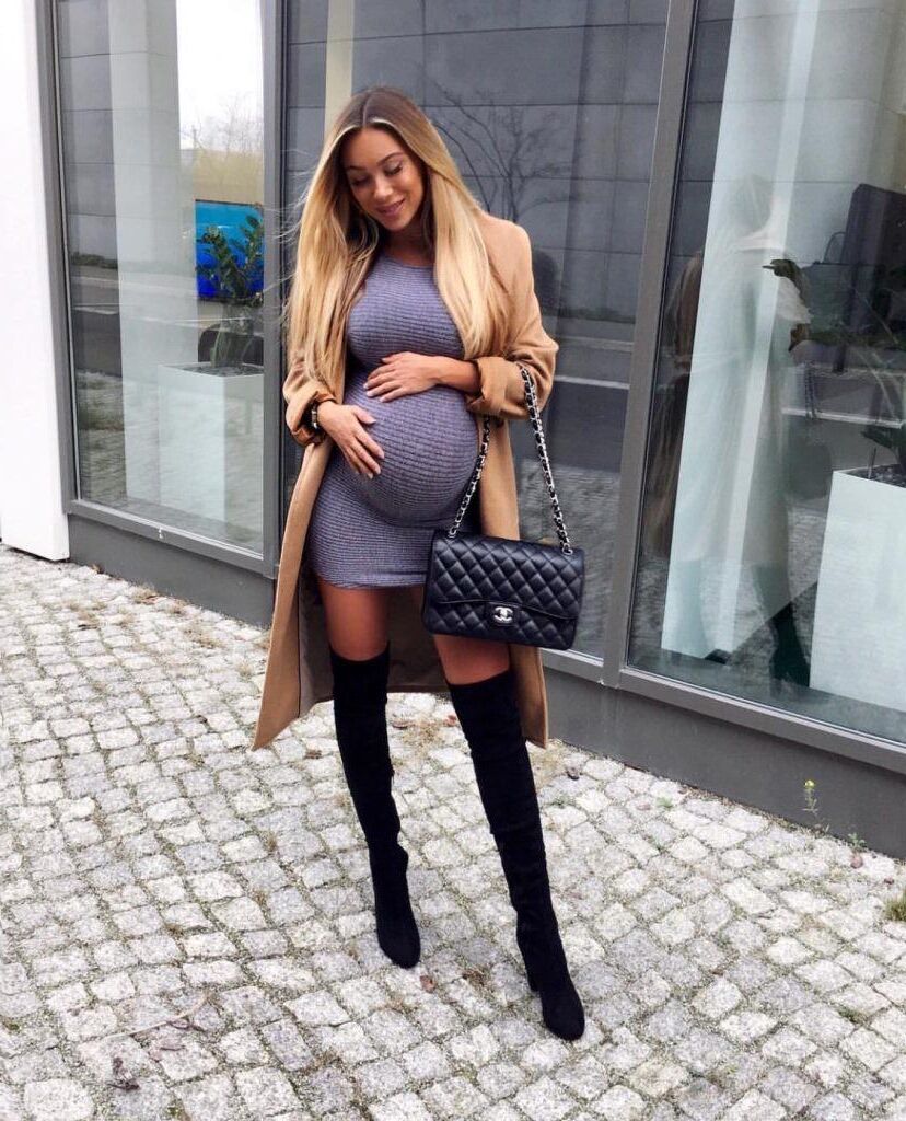 Pregnant chav bimbo