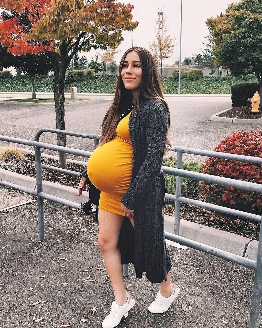 Pregnant chav bimbo