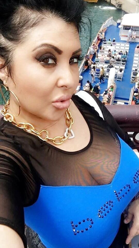 busty michigan latina