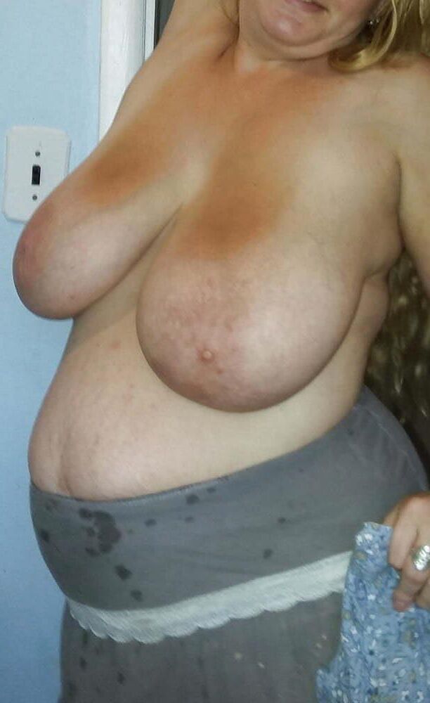 Enormes tetas caídas