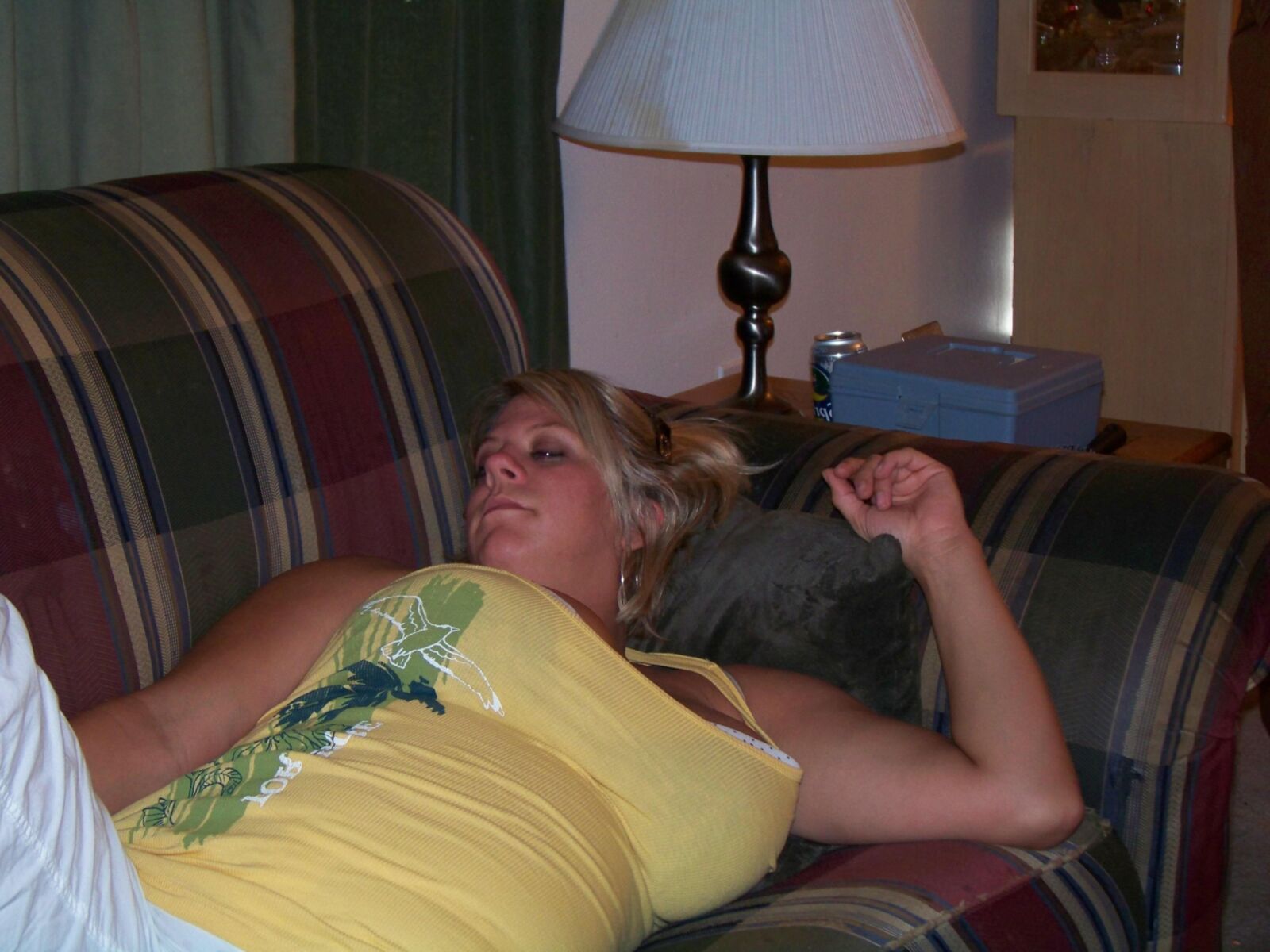 hot preggo milf with big belly and hangers