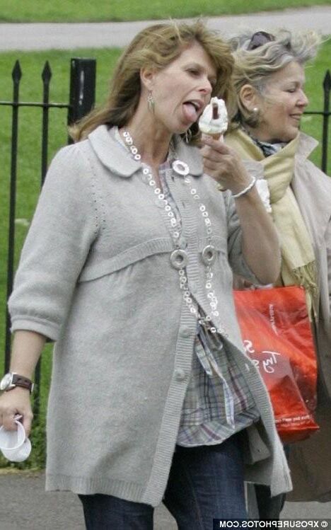 Kate Garraway-Pregnant