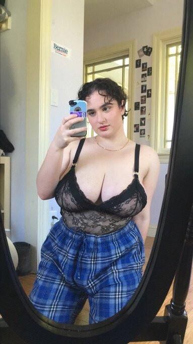 Busty jewish girl