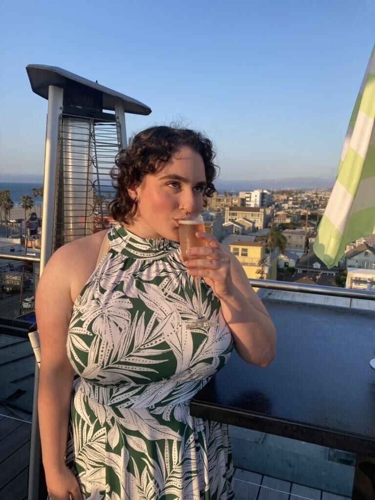 Busty jewish girl