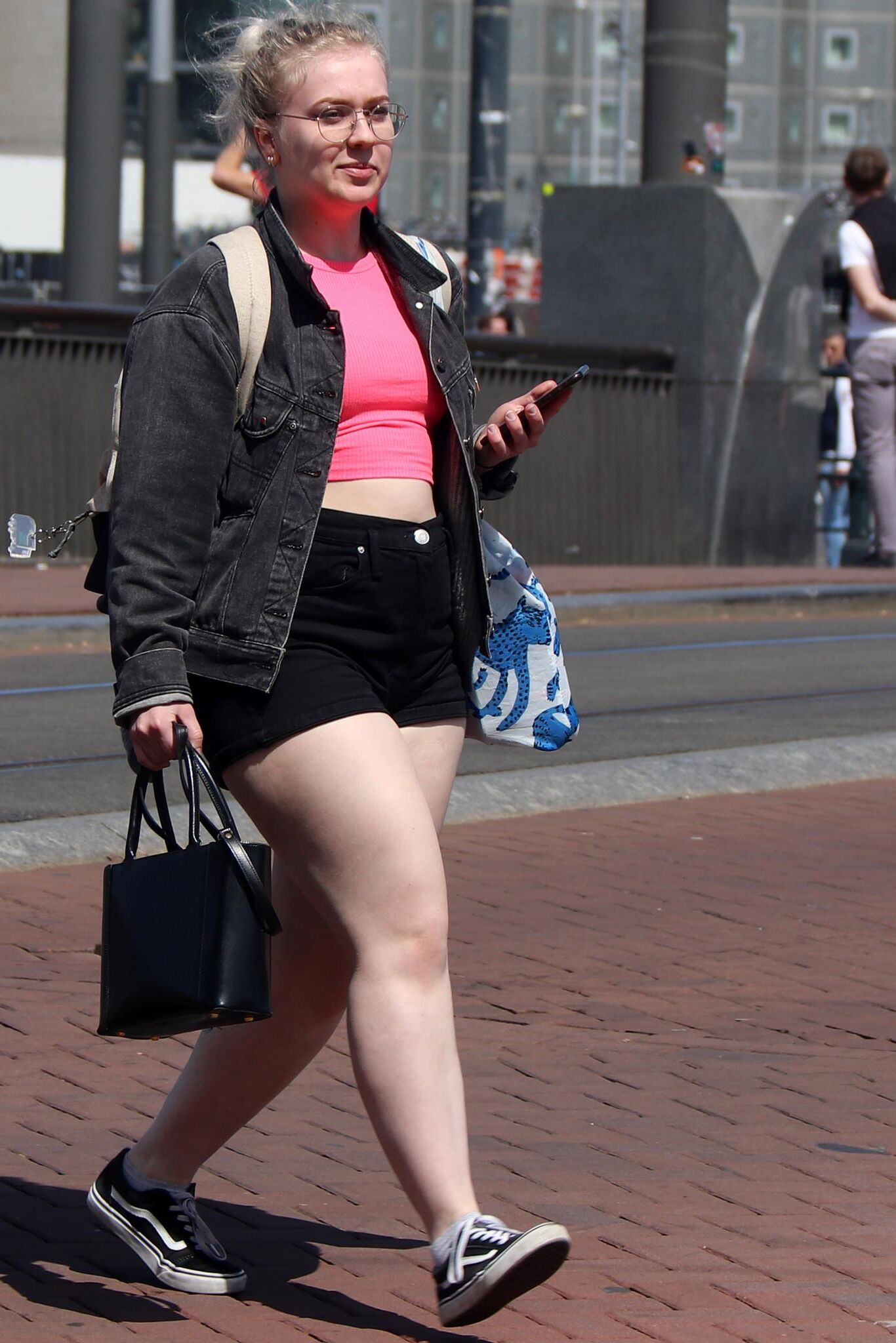 Sexy chubby women 659 (Curvy Beauties in Shorts BBW)