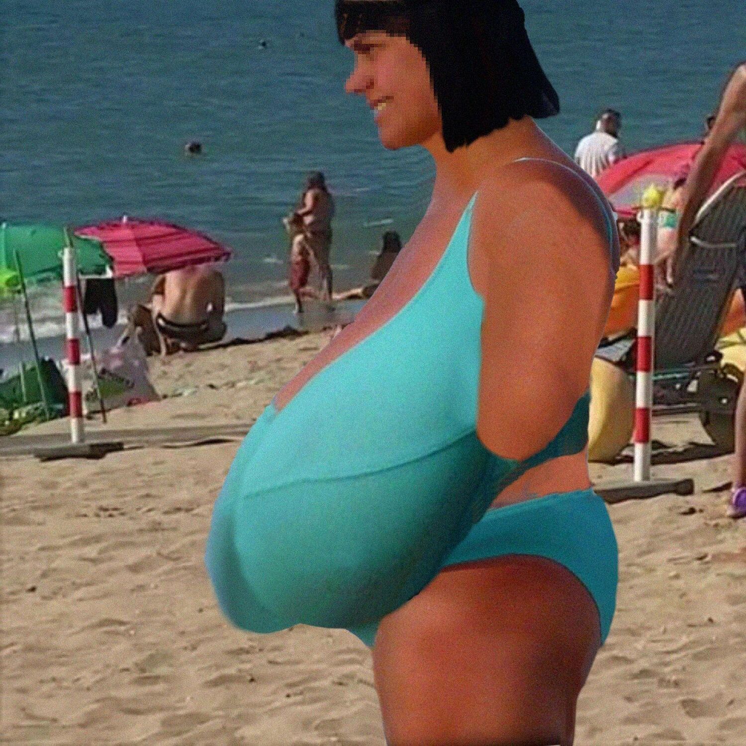 Les MAMELLES de la BBW manchote unijambiste à la plage