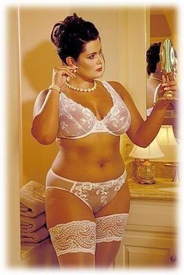 Plus-Size-Dessous 2