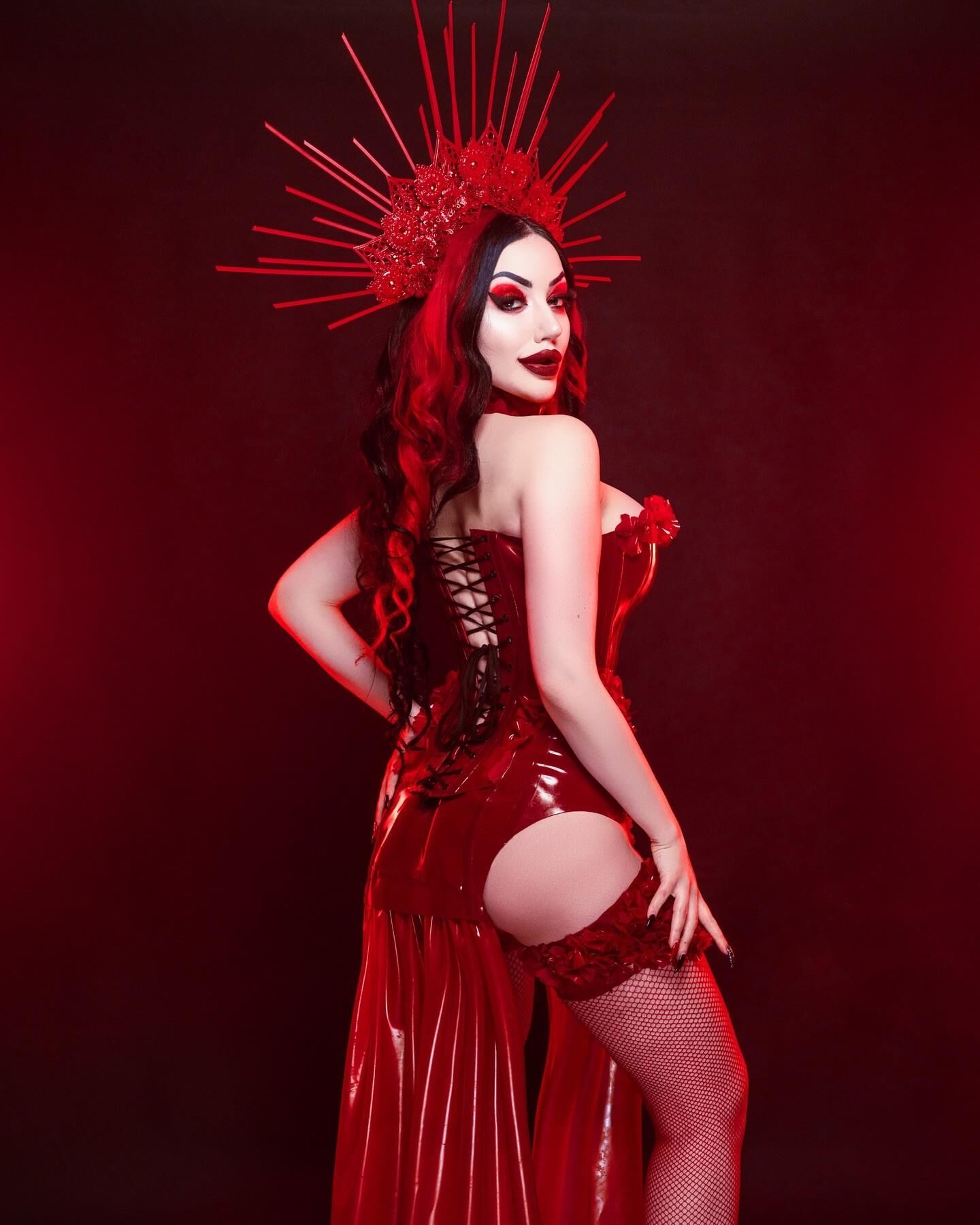 Mehr DANI DIVINE 4