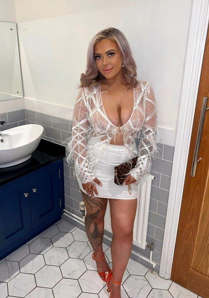 Chav insta amateur babes 