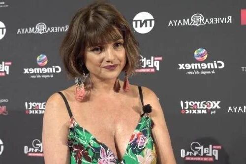 La actriz, presentadora de televisión y modelo argentina desnuda Araceli González