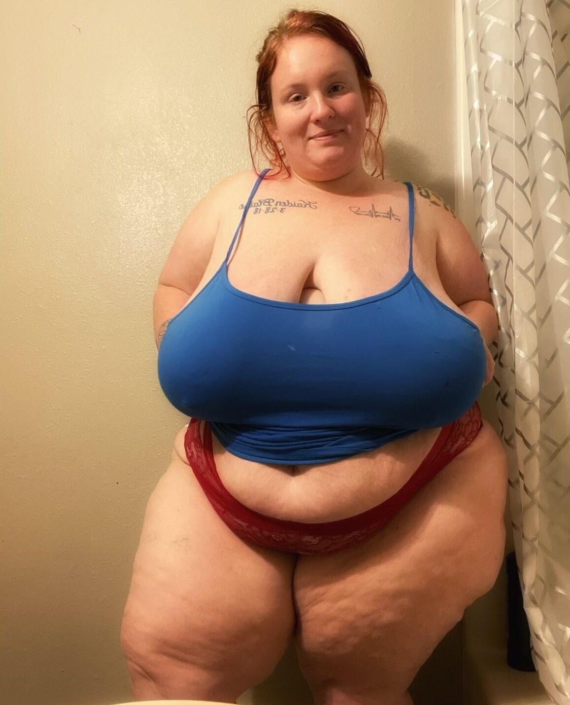 Laci Lane BBW Rothaarige Pawg MILF