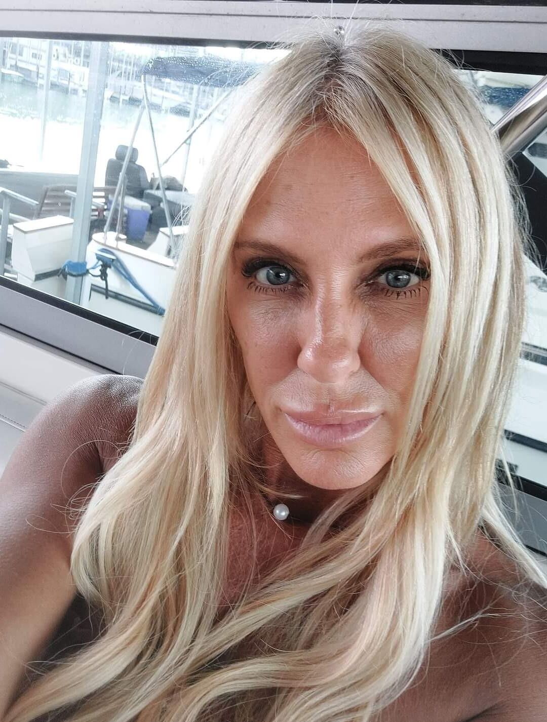 Tiene una mamá Milf