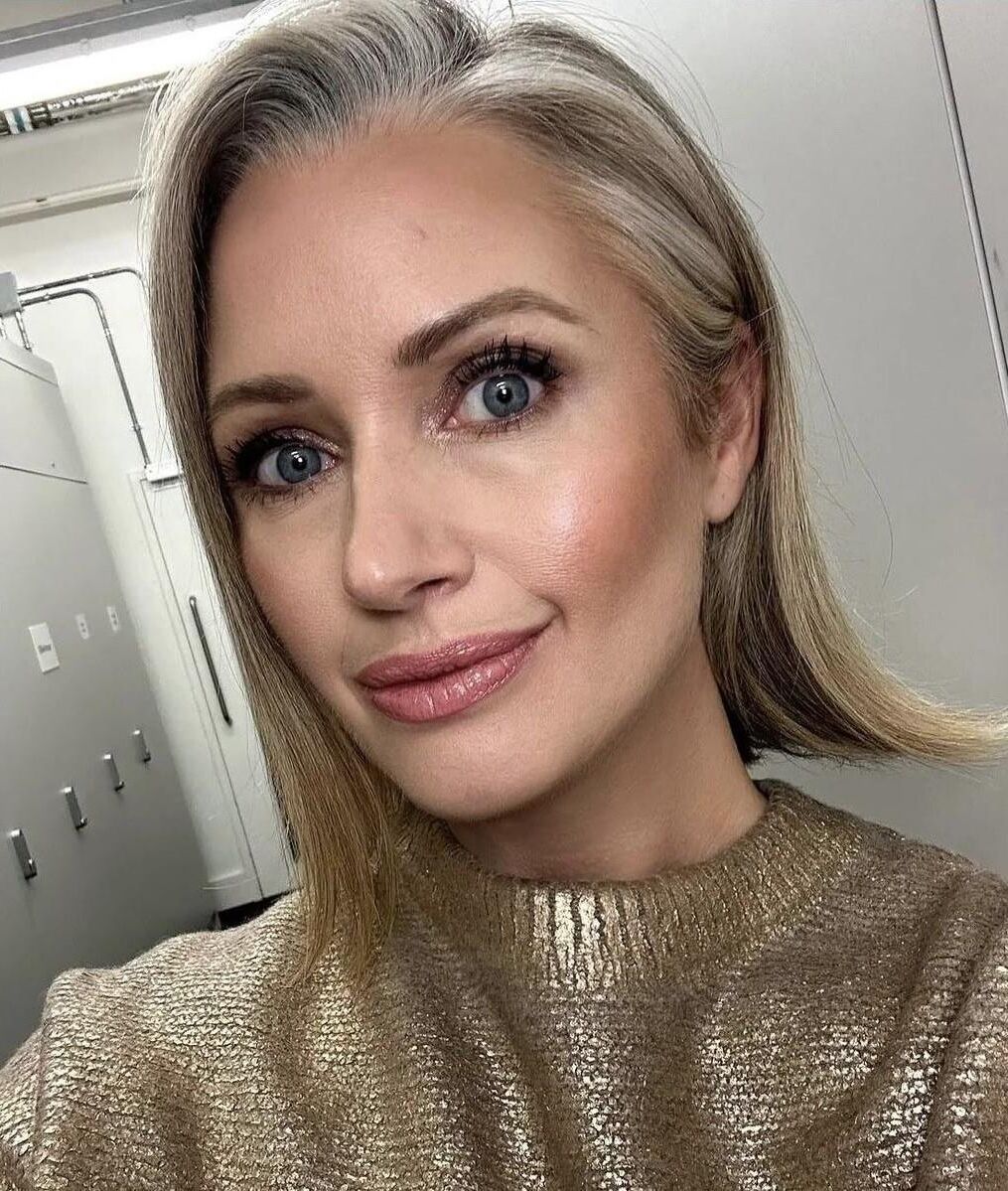 Hayley McQueen UK MILF Babe