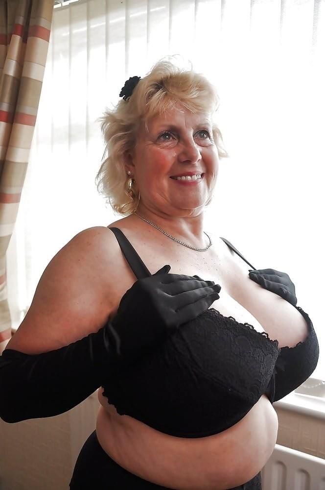 Big tit granny gilf