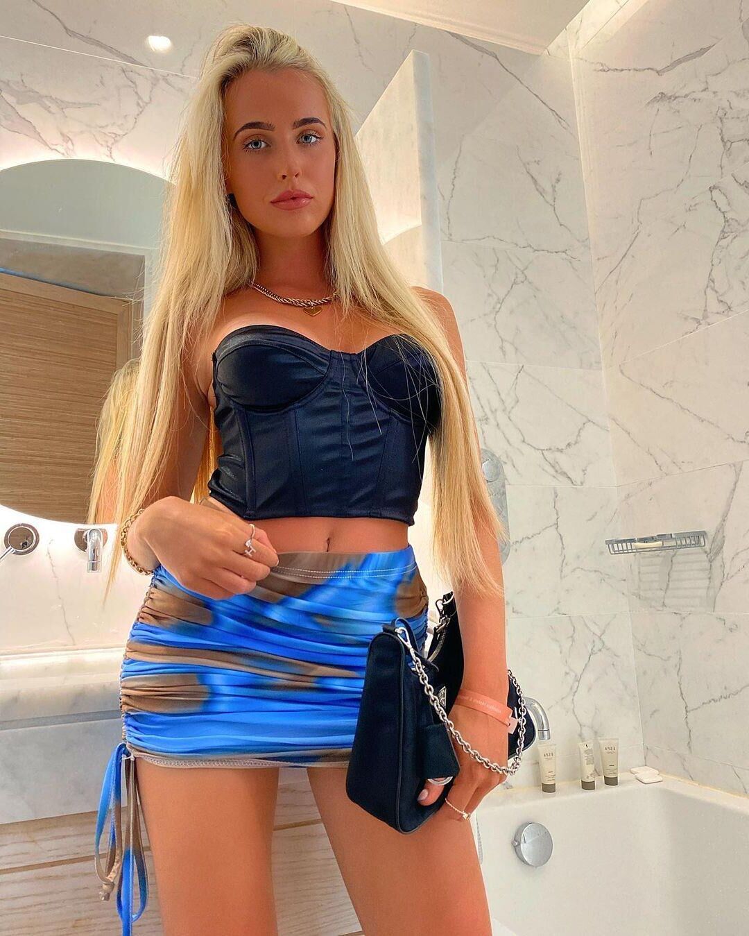 Holly, hot chav wannabe pornstar