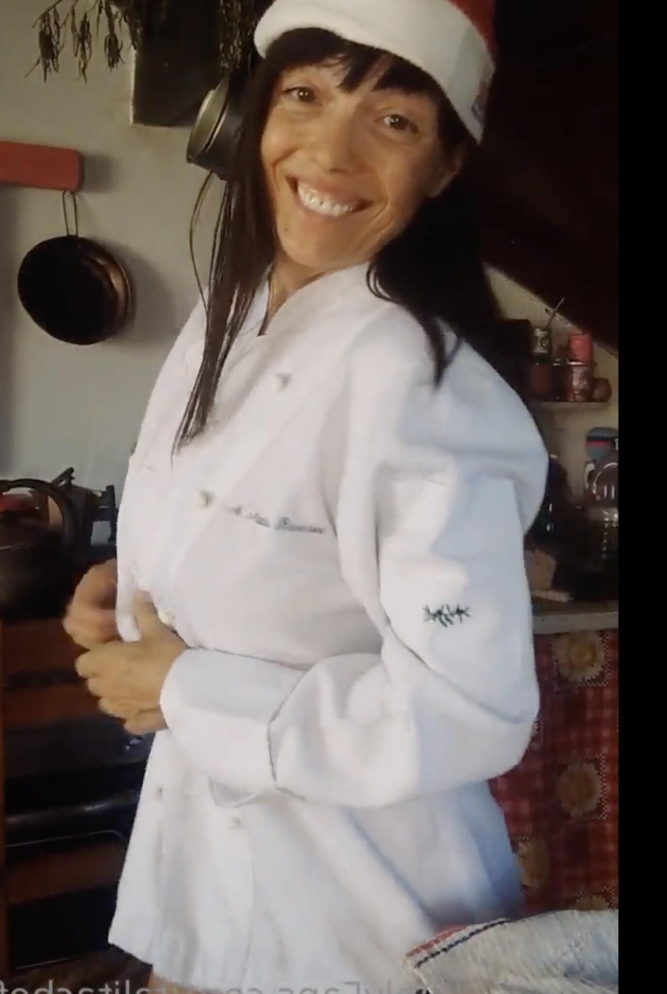 TALITA CHEF PISCA SUA BUCETA