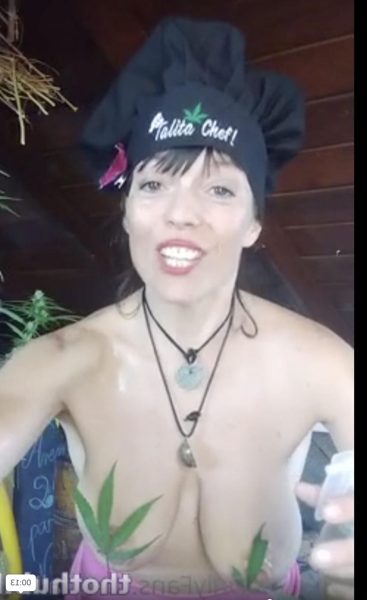 TALITA CHEF PEITO TEASE