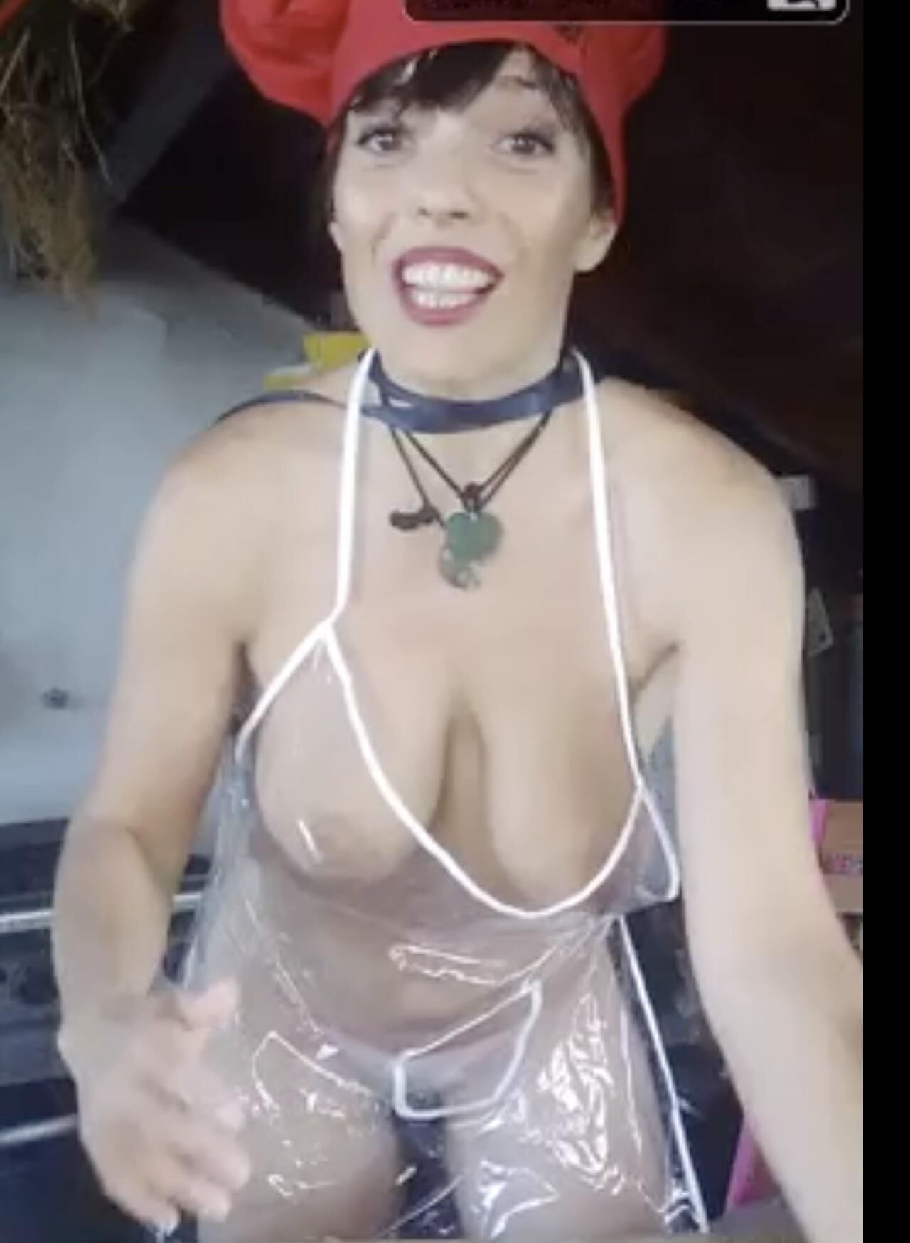 TALITA CHEF PEITO TEASE