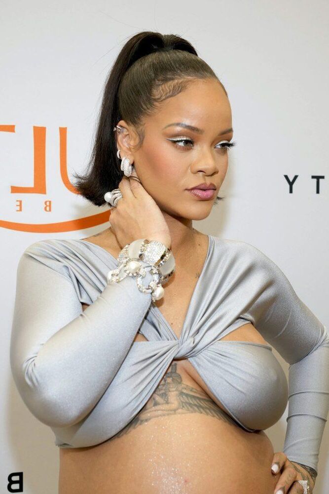 Rihanna – The launch of Fenty Beauty at Ulta Beauty