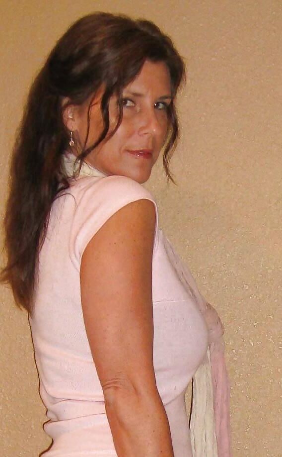 This MILF knows she could fuck who she wants