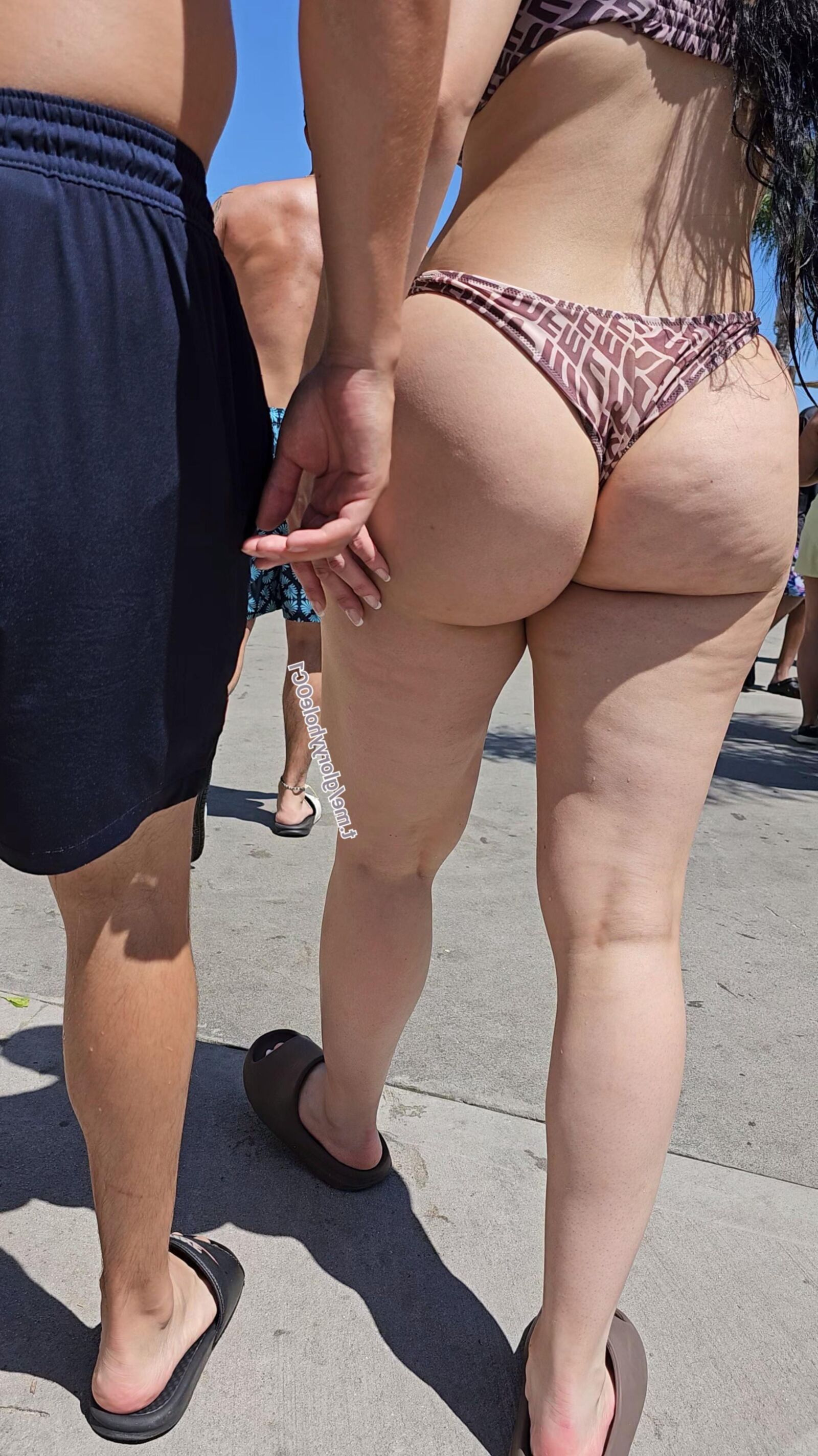 bunda gorda de biquíni