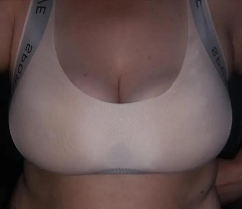 grandes tetas sexy caídas MILF