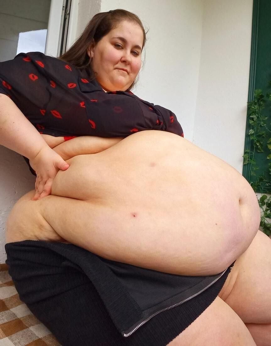 巨大なSSBBW