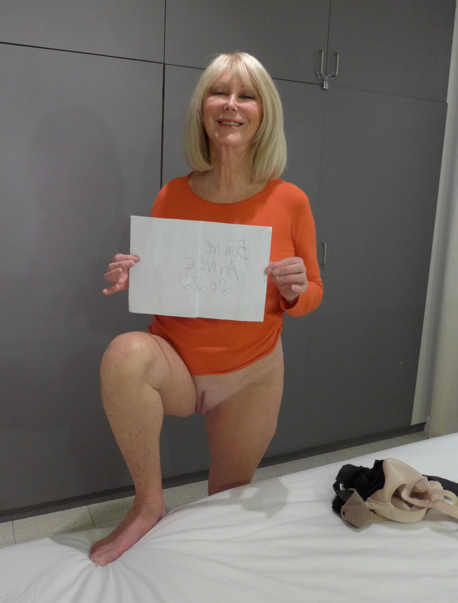 Our DIANE explores FRANCE naughty and naked❤️!