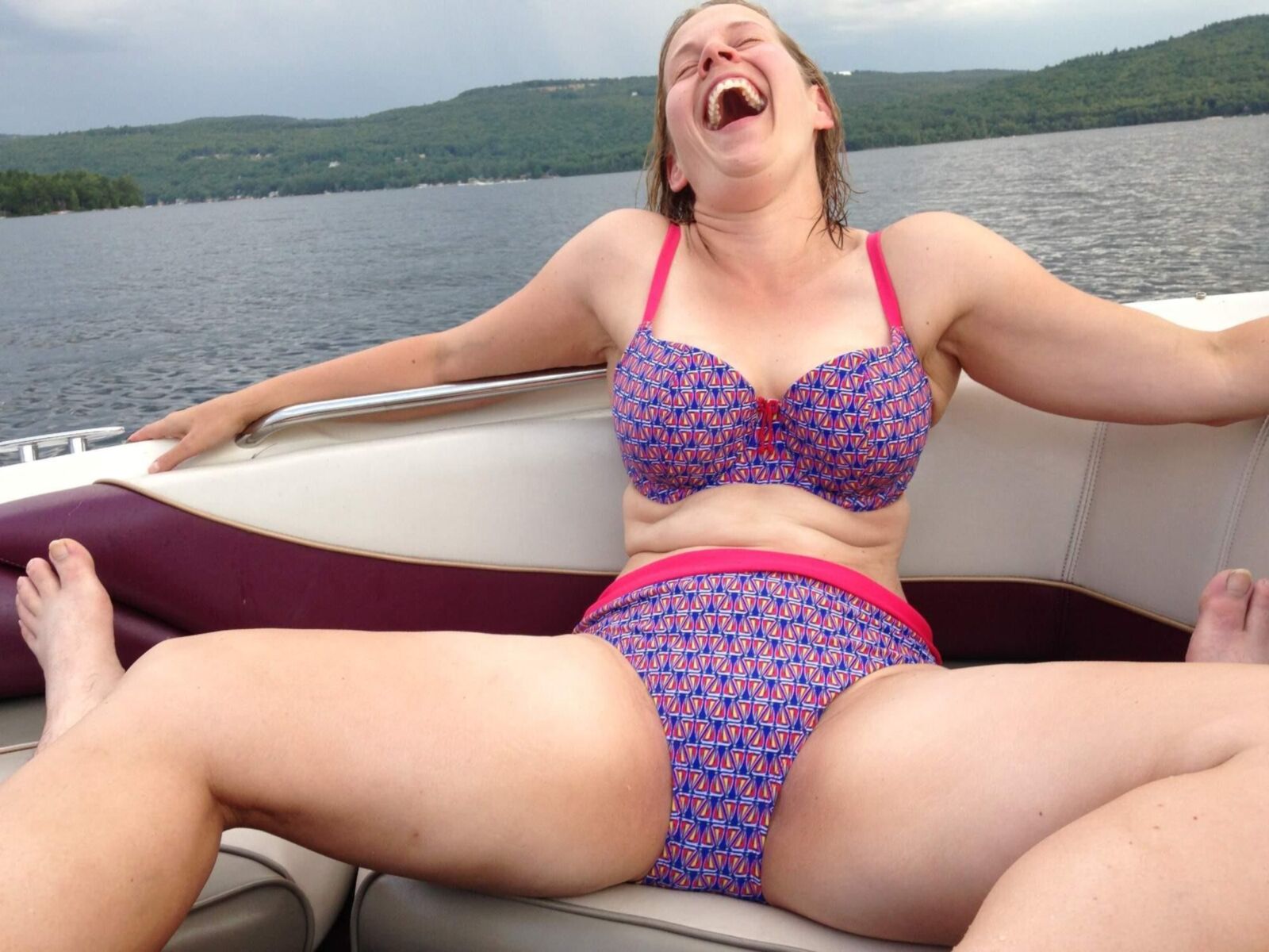 Beautiful MILF goes boating