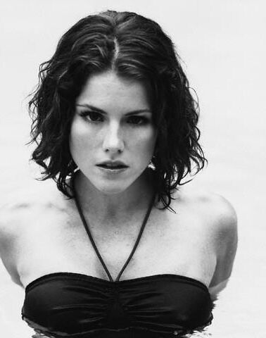 Titten Kathleen Robertson