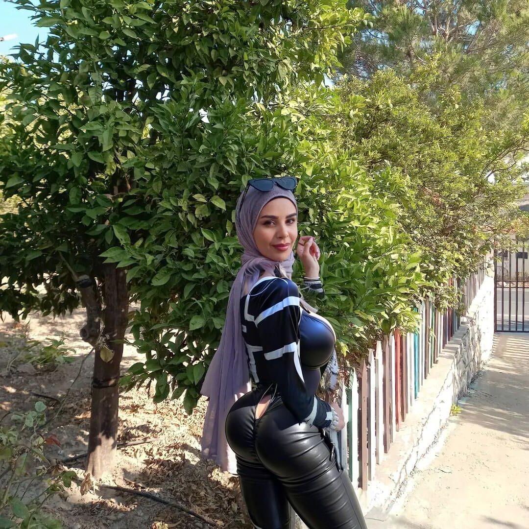 Sexy hijab zinab zahra y nagat AI