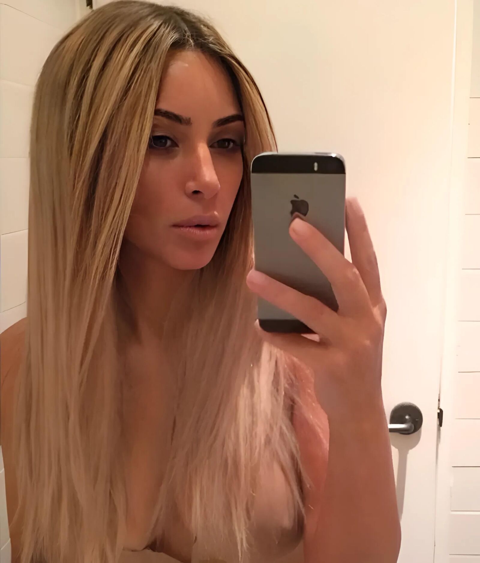 [GELECKTE BILDER] Hollywood-Schauspielerin Kim Kardashian