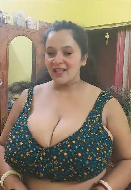 Indian huge boobs