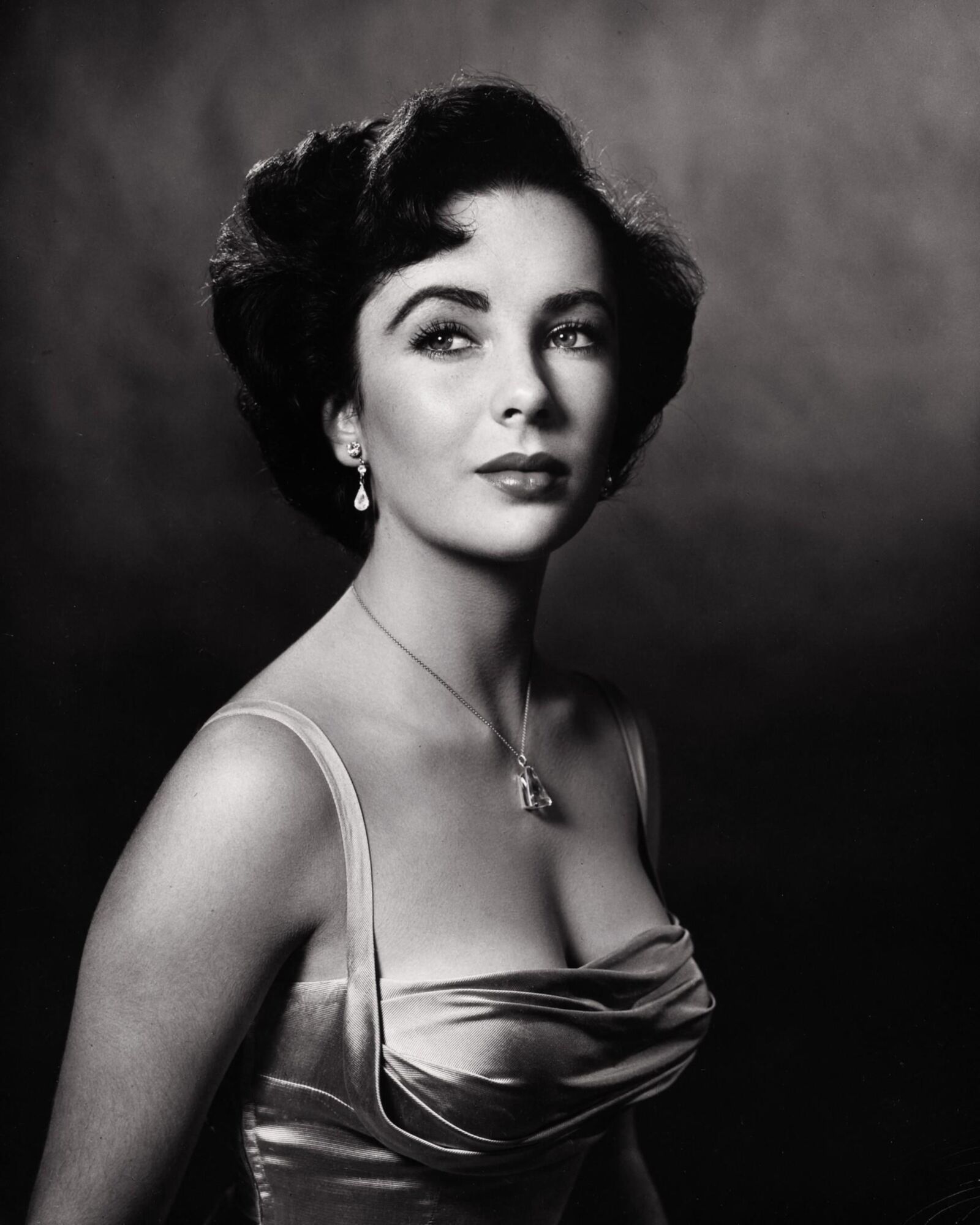 Seins Elizabeth Taylor