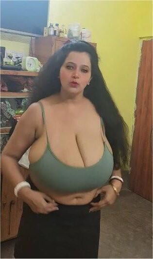 India enormes tetas