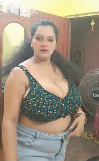 Indian huge boobs 