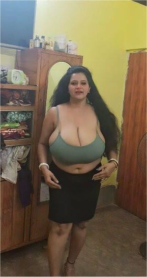 India enormes tetas