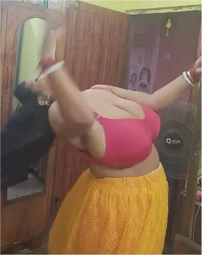 Indian huge boobs 