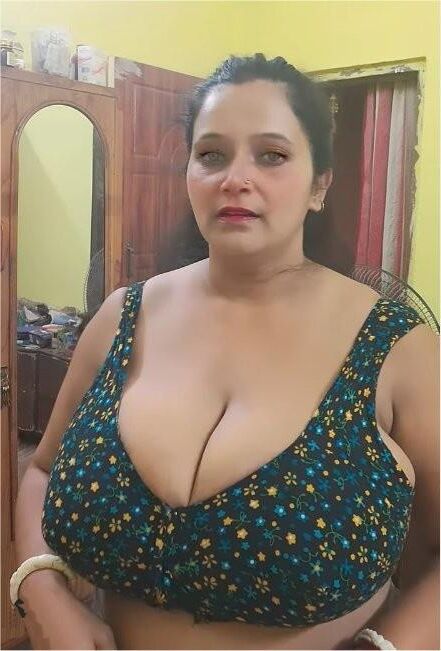 Indian huge boobs