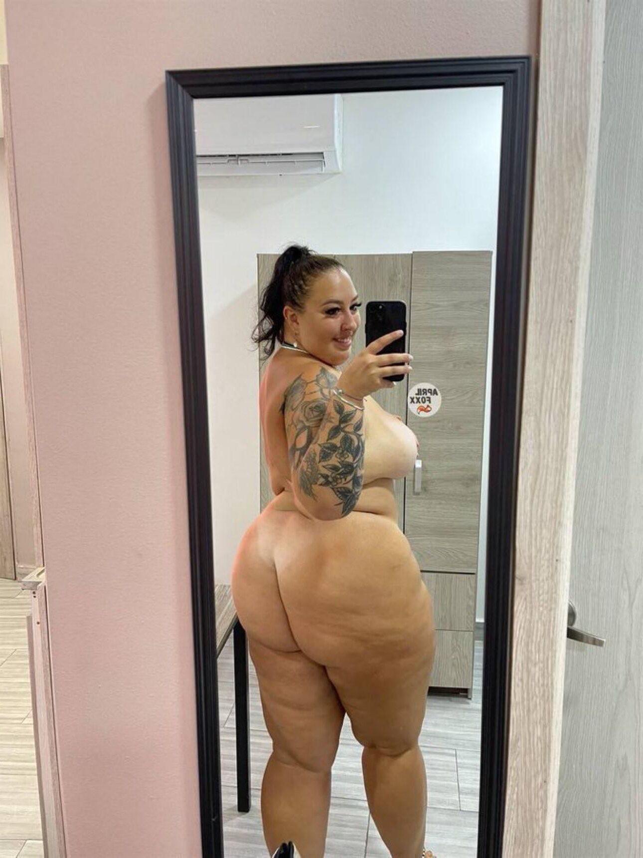 April Huge Ass Tits Beayty Sexy BBW Girl Mixed Hot Photos