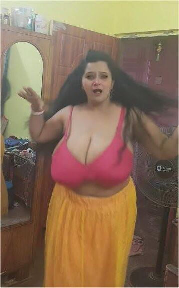 India enormes tetas