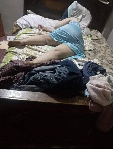 Bunda e buceta de mães muçulmanas turcas dormindo em casa